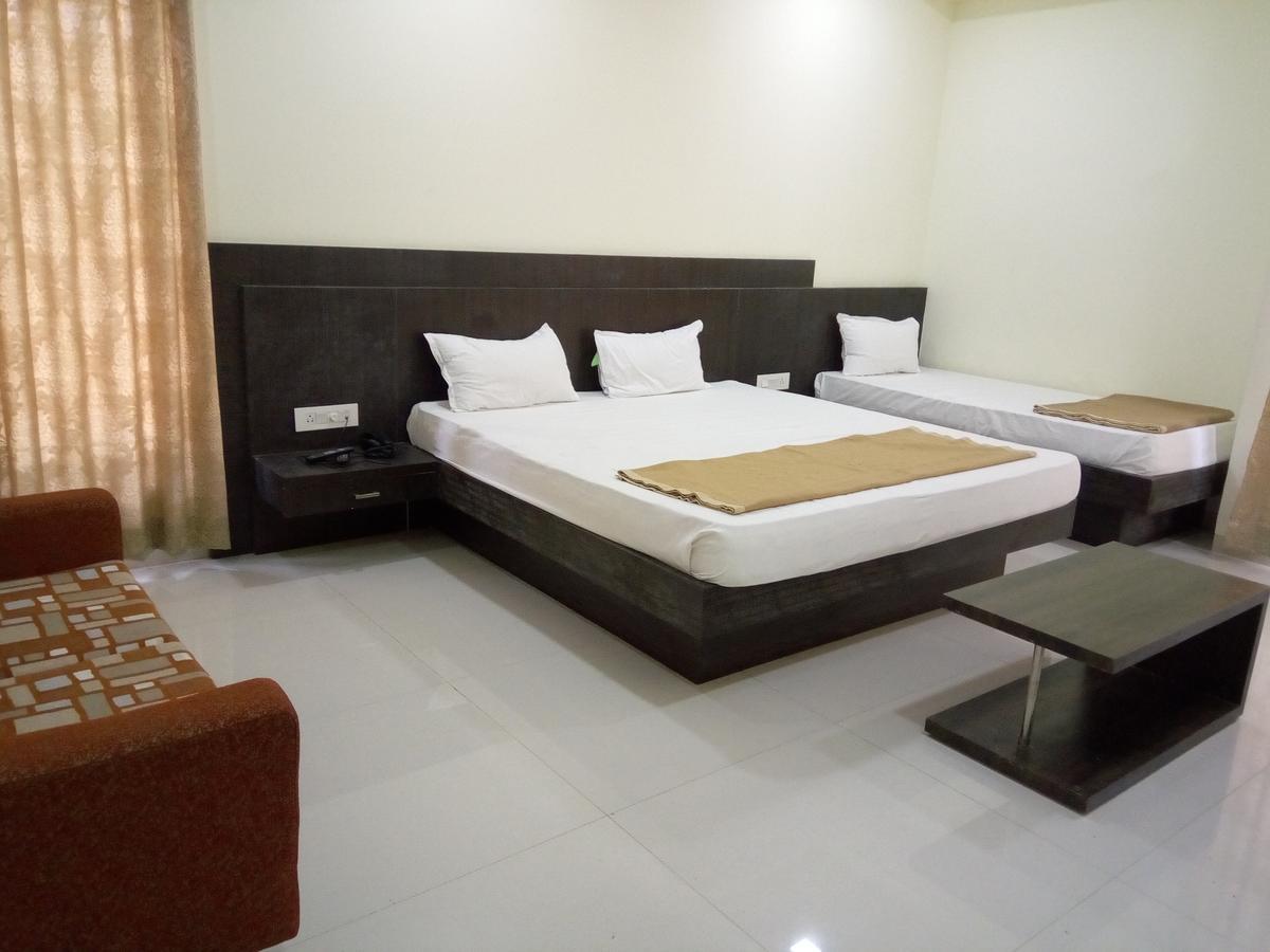 Casa Green Hotel Shirdi Exterior photo