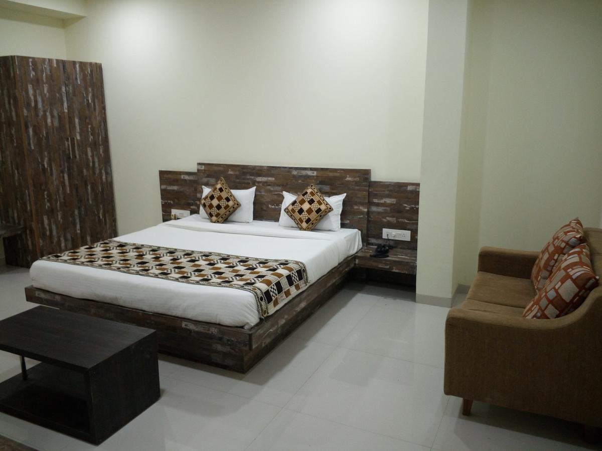 Casa Green Hotel Shirdi Exterior photo