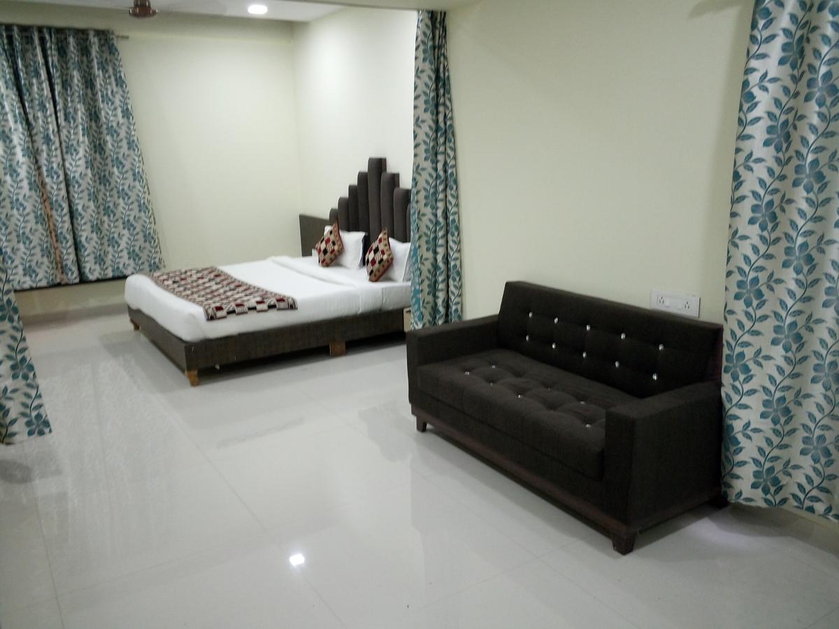 Casa Green Hotel Shirdi Exterior photo