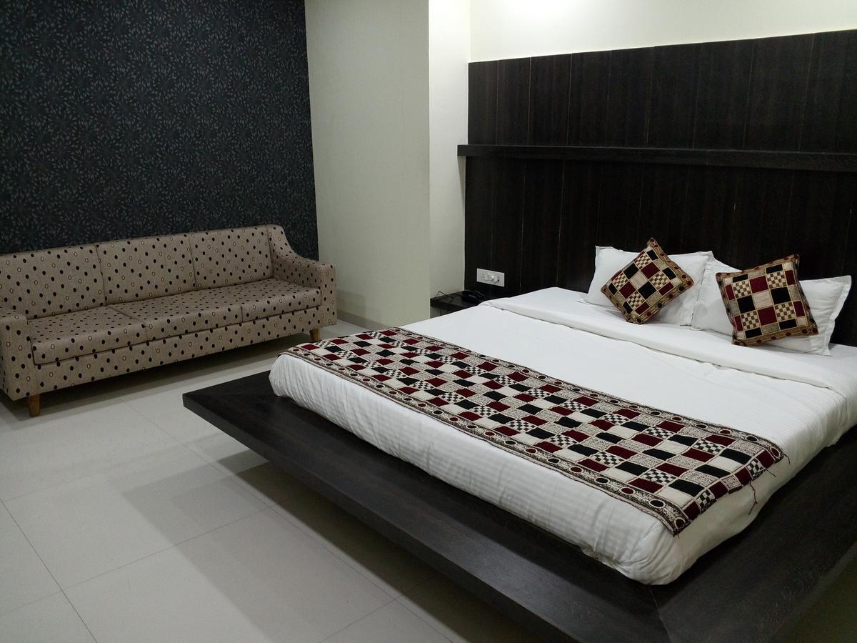 Casa Green Hotel Shirdi Exterior photo